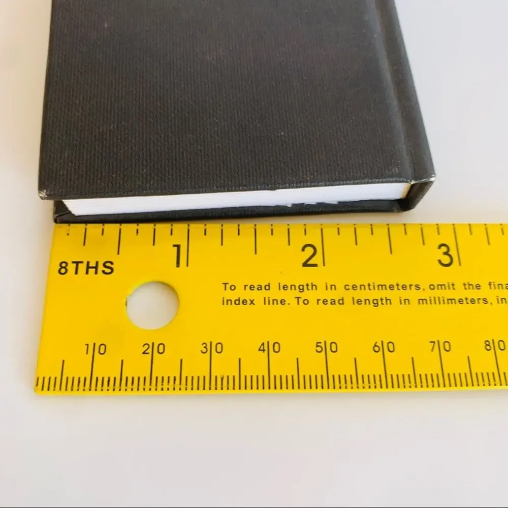 1991 Women's Wit and Wisdom Miniature Book